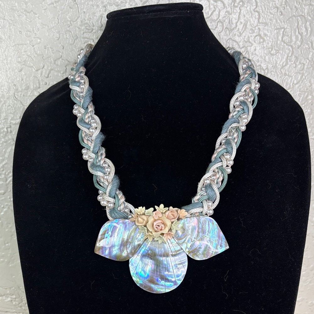 Vintage Blue and Silver Shell clay flower Necklace